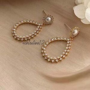 Retro Pearl Dangle Earrings